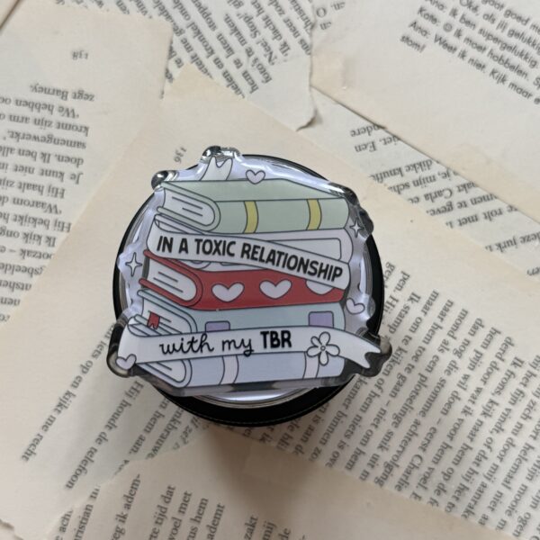 Popsocket In a toxic relationship with my TBR.