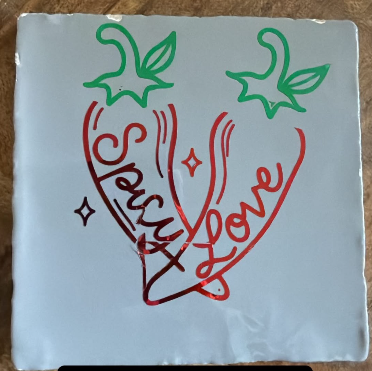 Tegeltje spicy love grijs